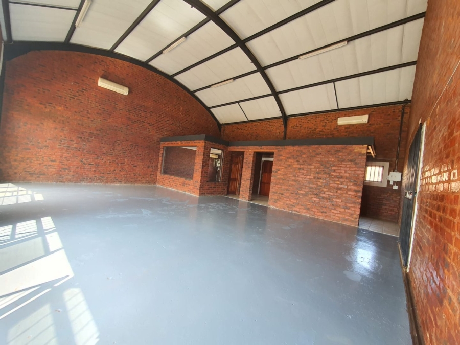 Commercial Property for Sale in Melodie North West